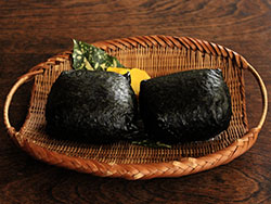 爆弾おにぎり弁当